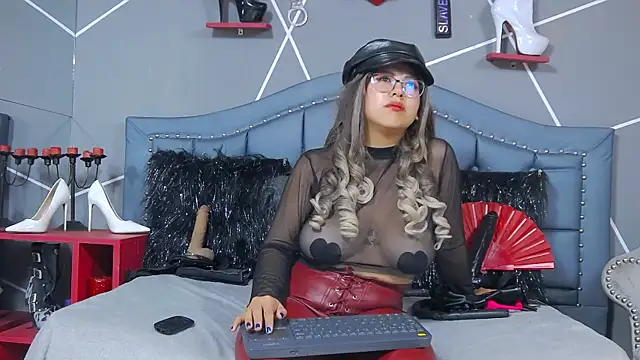 Evangeline online show from February 7, 6:14 am