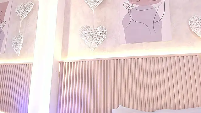 daiana curly online show from October 6, 7:44 pm