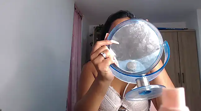 fairylatin222 online show from January 1, 11:05 am