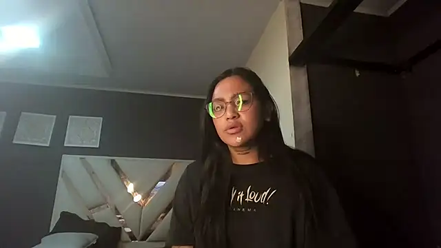 fairylatin222 online show from April 13, 12:21 pm