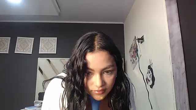 fairylatin222 online show from April 17, 8:56 pm