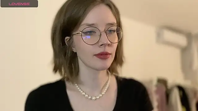 Snapshot of ms_christiana chatting on January 10, 8:10 pm ms christiana online show from January 10, 8:10 pm