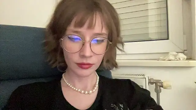 Snapshot of ms_christiana chatting on May 4, 9:22 pm ms christiana online show from May 4, 9:22 pm