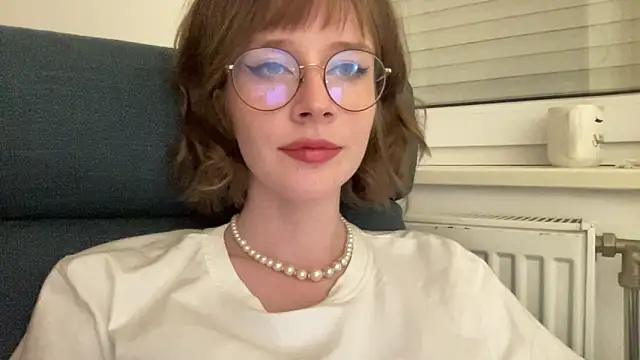 Snapshot of ms_christiana chatting on May 6, 6:57 pm ms christiana online show from May 6, 6:57 pm