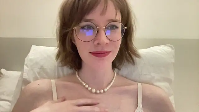 Snapshot of ms_christiana chatting on May 14, 8:15 pm ms christiana online show from May 14, 8:15 pm
