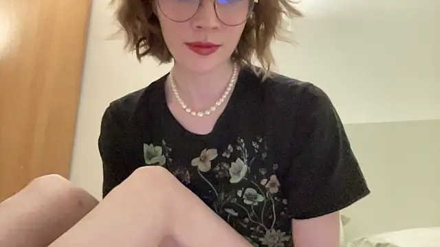 Snapshot of ms_christiana chatting on May 25, 9:21 pm ms christiana online show from May 25, 9:21 pm