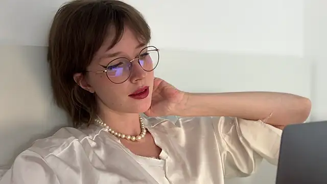 Snapshot of ms_christiana chatting on July 24, 3:32 pm ms christiana online show from July 24, 3:32 pm