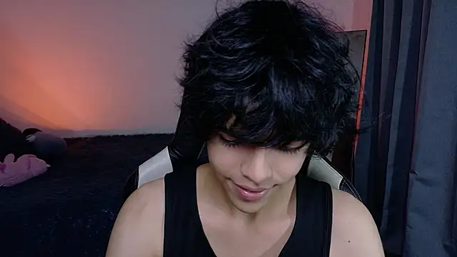 Snapshot of Alan26_ chatting on April 23, 12:29 pm Alan26 online show from April 23, 12:29 pm