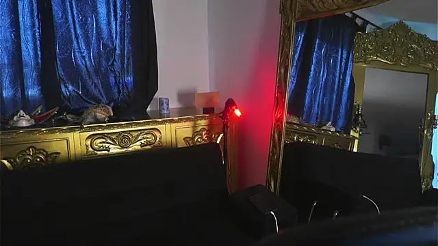 dantecoppolaa  online show from January 5, 5:51 pm