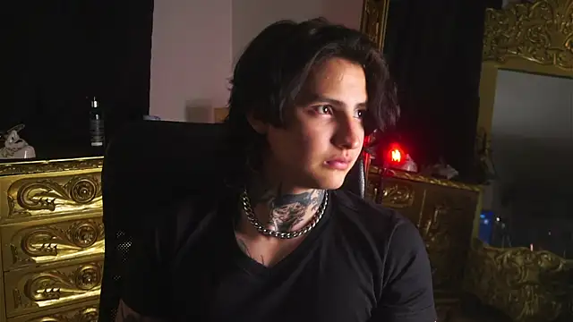 dantecoppolaa  online show from January 19, 1:21 am