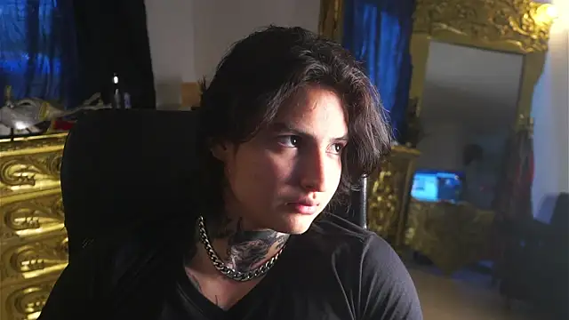 dantecoppolaa  online show from January 23, 3:43 pm