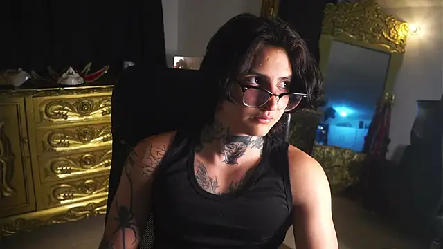 dantecoppolaa  online show from January 31, 2:48 am