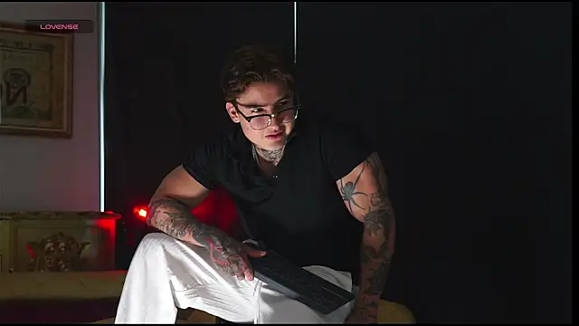 dantecoppolaa  online show from November 8, 8:07 pm