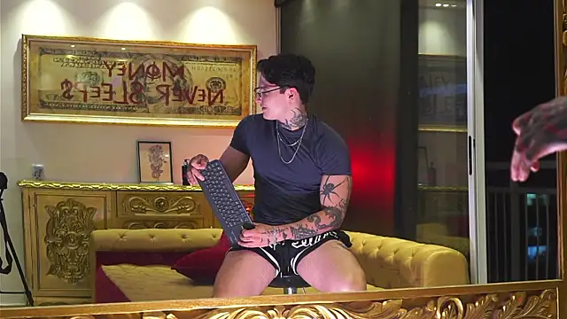 dantecoppolaa  online show from February 19, 1:12 am