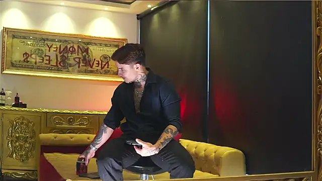 dantecoppolaa  online show from May 31, 10:55 pm