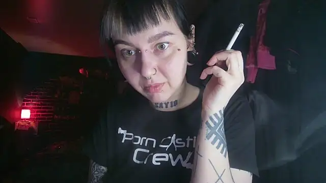 Snapshot of MoorderxDoll chatting on March 15, 10:33 pm MoorderxDoll online show from March 15, 10:33 pm