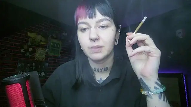 Snapshot of MoorderxDoll chatting on March 4, 11:55 pm MoorderxDoll online show from March 4, 11:55 pm