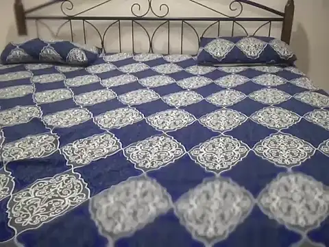 sofiaanwar22 online show from October 29, 7:21 am