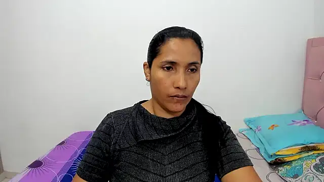 catalinabreyle online show from December 3, 7:55 pm