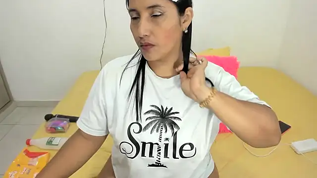 catalinabreyle online show from March 20, 1:59 pm