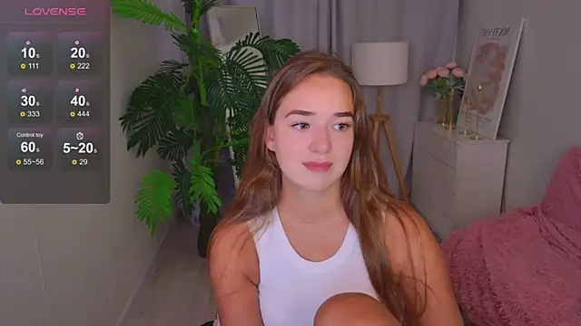 LovelyJessie online show from June 15, 1:46 pm