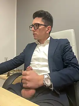 Snapshot of masterboss_ chatting on January 29, 1:07 pm masterboss online show from January 29, 1:07 pm