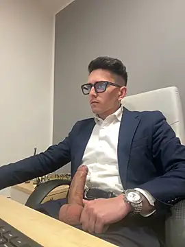 Snapshot of masterboss_ chatting on March 18, 12:58 pm masterboss online show from March 18, 12:58 pm