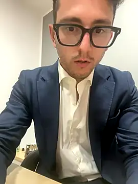 Snapshot of masterboss_ chatting on October 23, 11:53 am masterboss online show from October 23, 11:53 am