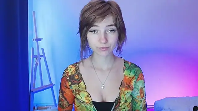 LuciaYoung online show from December 2, 6:30 am