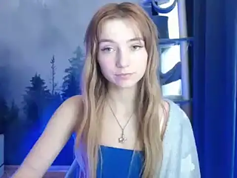 LuciaYoung online show from January 7, 10:22 am