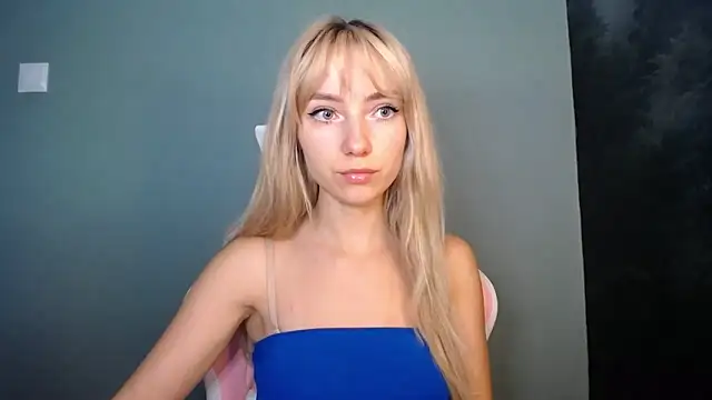 LuciaYoung online show from June 15, 12:29 pm