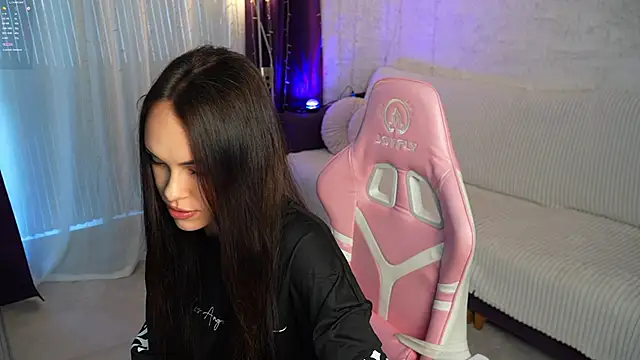 Snapshot of Dilara054 chatting on February 28, 3:13 pm Dilara054 online show from February 28, 3:13 pm