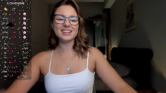 ThreeshaWhite online show from October 5, 5:17 am