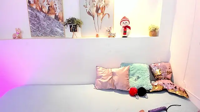 Abby Mae  online show from December 8, 8:20 am