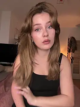MaribelRiver online show from December 1, 6:19 pm