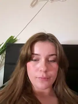 MaribelRiver online show from December 2, 8:11 pm