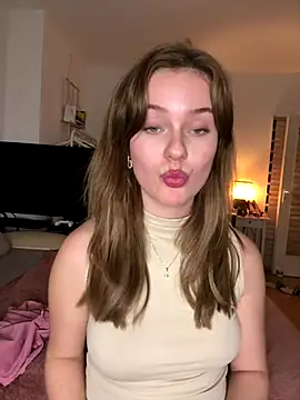 MaribelRiver online show from December 5, 5:39 pm