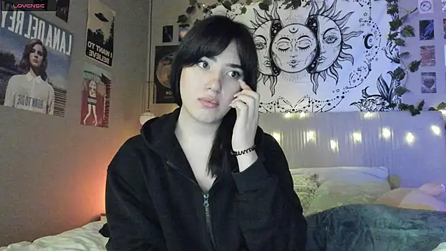 Snapshot of Anisawithlove chatting on December 24, 9:33 pm Anisawithlove online show from December 24, 9:33 pm