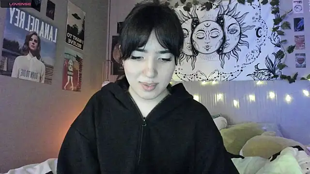Snapshot of Anisawithlove chatting on December 26, 7:27 pm Anisawithlove online show from December 26, 7:27 pm