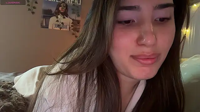 Snapshot of Anisawithlove chatting on February 23, 7:50 am Anisawithlove online show from February 23, 7:50 am