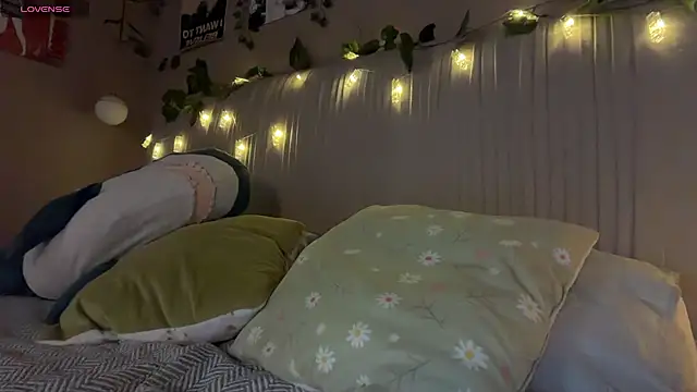 Snapshot of Anisawithlove chatting on July 18, 6:34 pm Anisawithlove online show from July 18, 6:34 pm