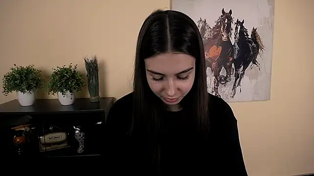 Lili magic online show from November 24, 1:00 pm