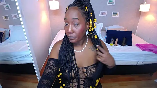 kiara evanss online show from December 19, 11:25 pm