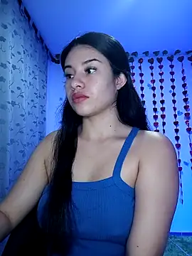 Snapshot of tara20_ chatting on February 19, 3:39 am tara20 online show from February 19, 3:39 am