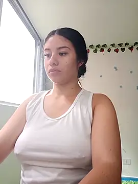 Snapshot of tara20_ chatting on March 5, 3:07 pm tara20 online show from March 5, 3:07 pm