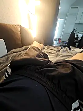 Snapshot of Daddyslegacy chatting on December 25, 10:28 am Daddyslegacy online show from December 25, 10:28 am