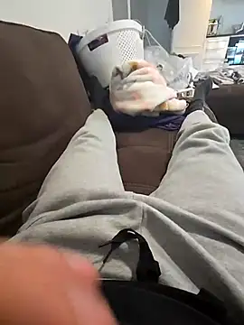 Snapshot of Daddyslegacy chatting on December 17, 12:22 pm Daddyslegacy online show from December 17, 12:22 pm