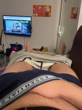 Snapshot of Daddyslegacy chatting on February 19, 11:12 pm Daddyslegacy online show from February 19, 11:12 pm