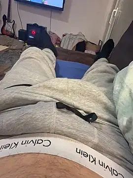 Snapshot of Daddyslegacy chatting on February 22, 8:07 pm Daddyslegacy online show from February 22, 8:07 pm