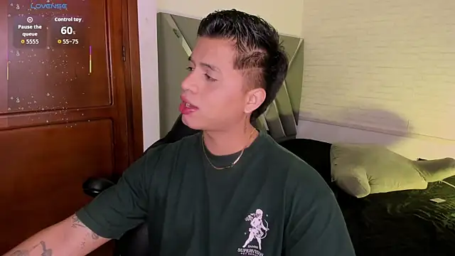 Niicky1  online show from December 21, 3:19 pm